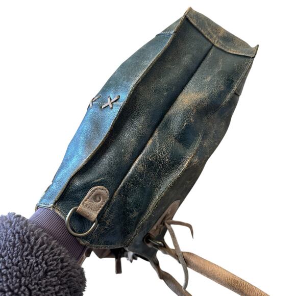 BED STU  BRUNA Leather Shoulder Bag in DARK TEAL LUX ICICLE RUSTIC - Picture 5 of 9